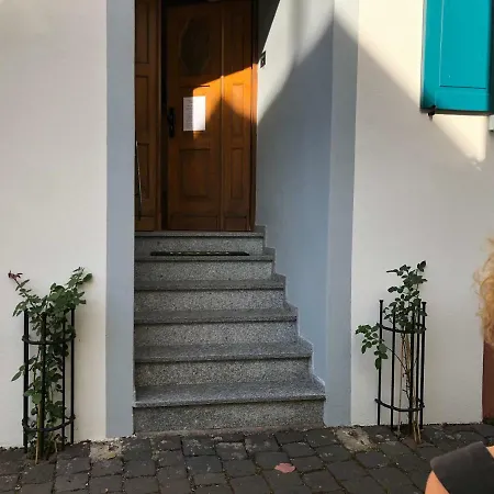 Paulusstrasse 3 * 埃迪格尔-埃莱尔