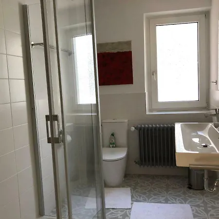 Paulusstrasse 3 エディガー・エラー