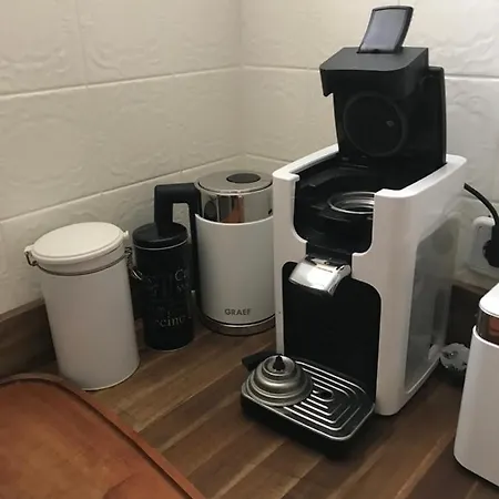 Paulusstrasse 3 エディガー・エラー